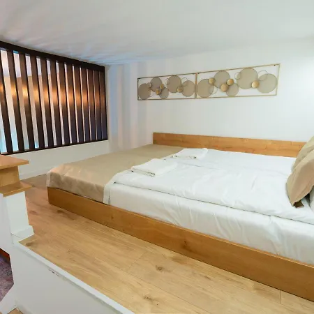 Premium Downtown Next To New York Cafe Apartman Budapest